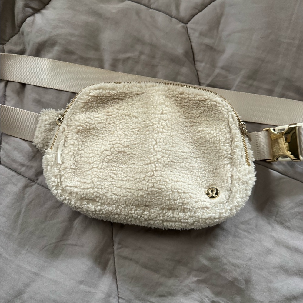 lululemon athletica Cream Sherpa Crossbody Belt Bag
